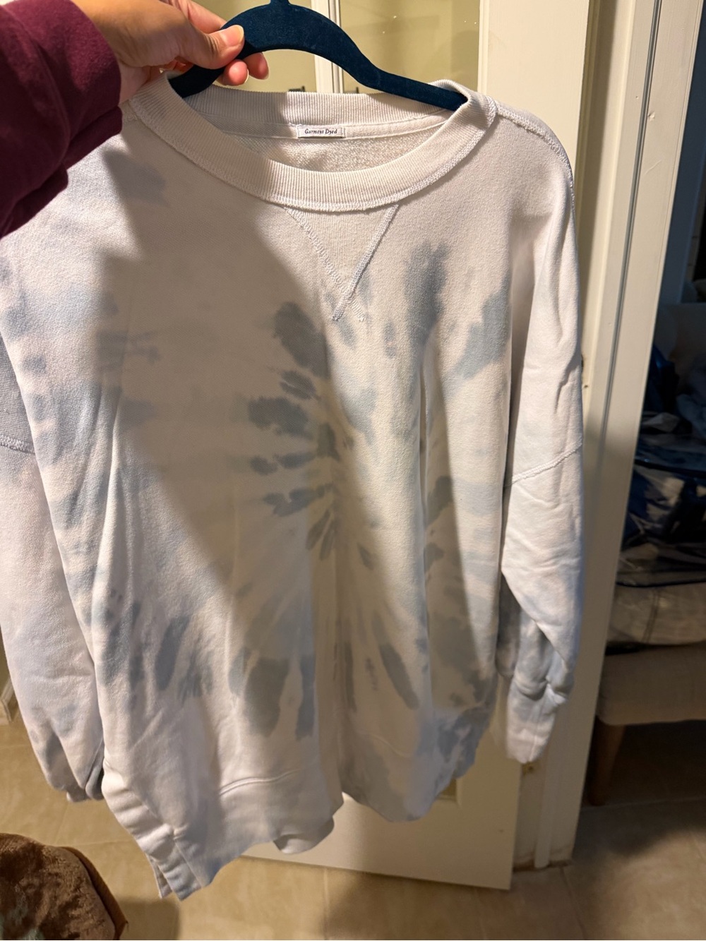 Abercrombie & Fitch White and Light Blue Tie-Dye Crewneck Sweatshirt